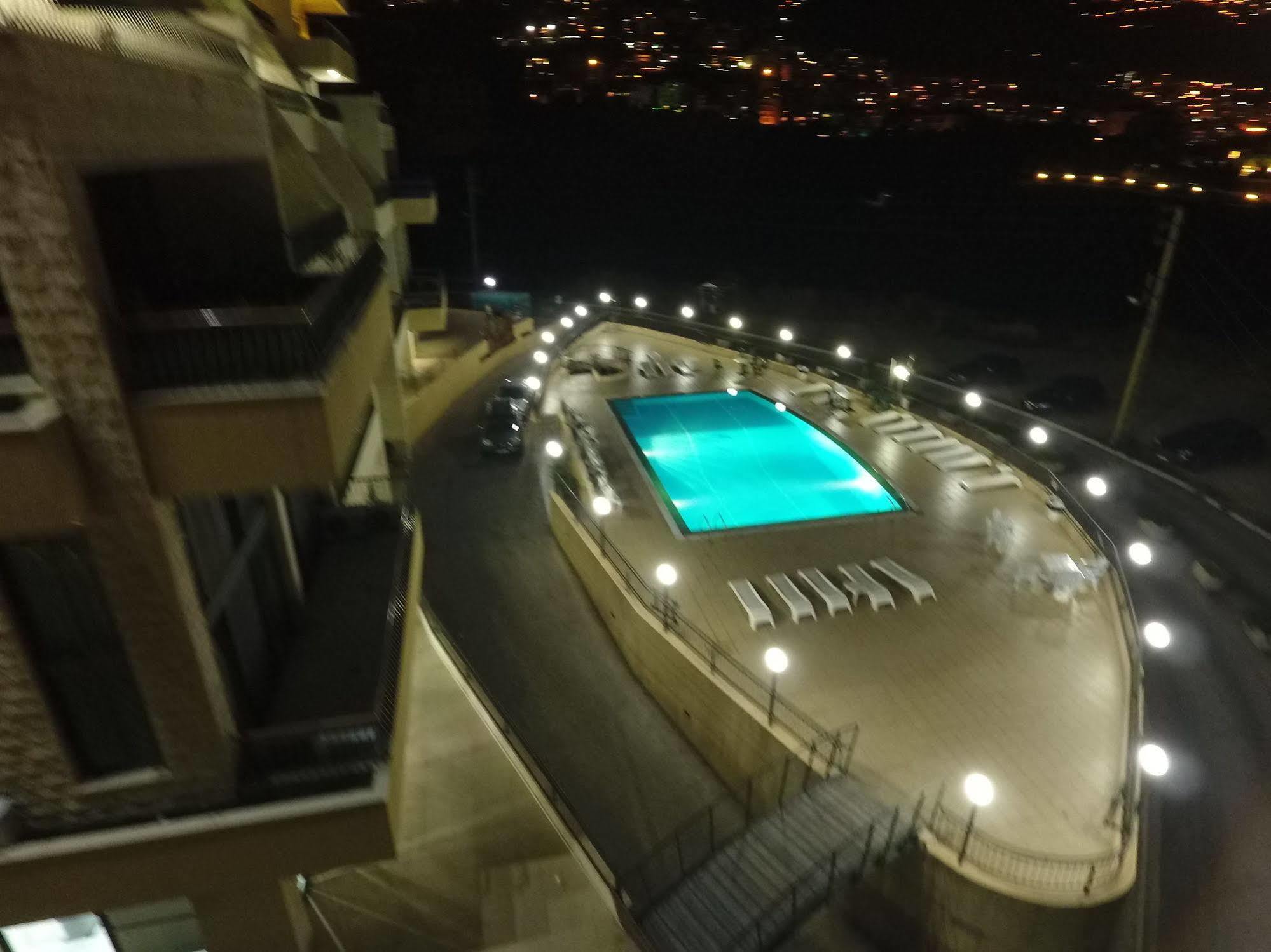 Adma Blue Screen Jounieh Dış mekan fotoğraf